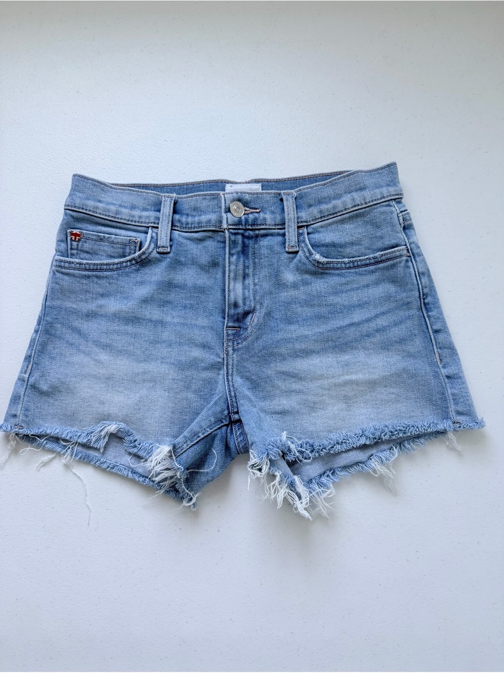 Hudson Gracie Jean Shorts 
Stretch Mid Rise Cutoff Medium Wash
Size 26